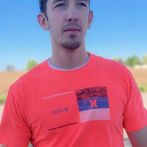 Meet your Posher, Dustin